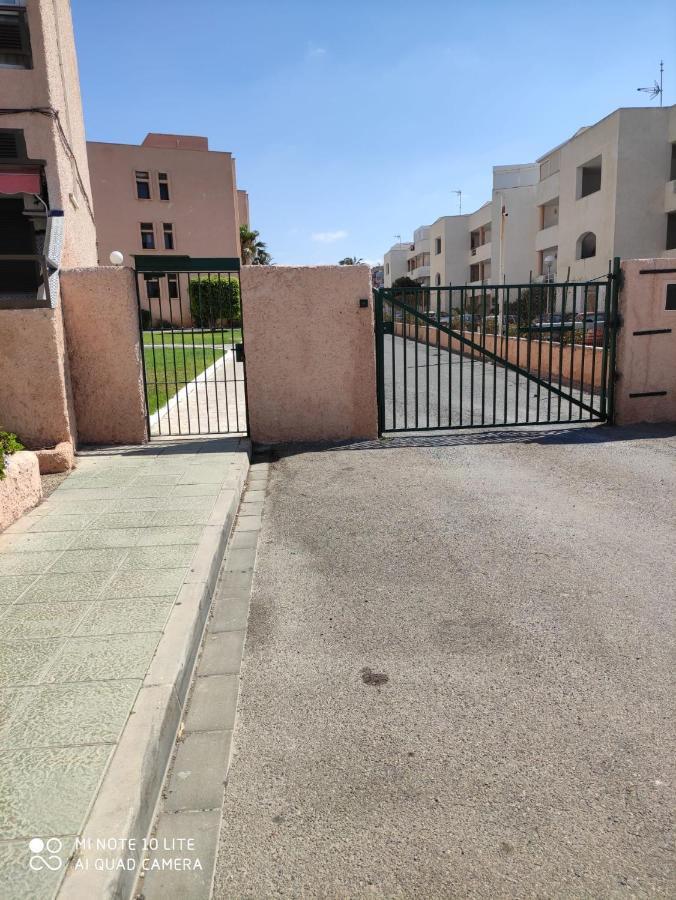 La Burbuja Apartment Алмерия Екстериор снимка